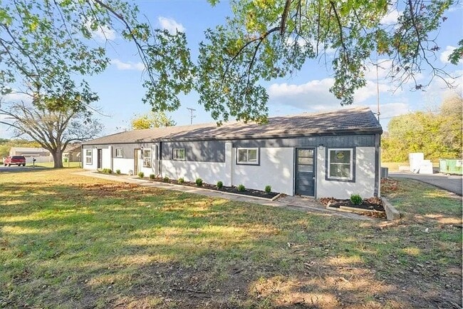 Building Photo - 912 Orange St