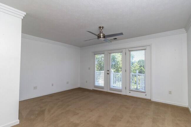 Building Photo - 2084 Allenridge Dr