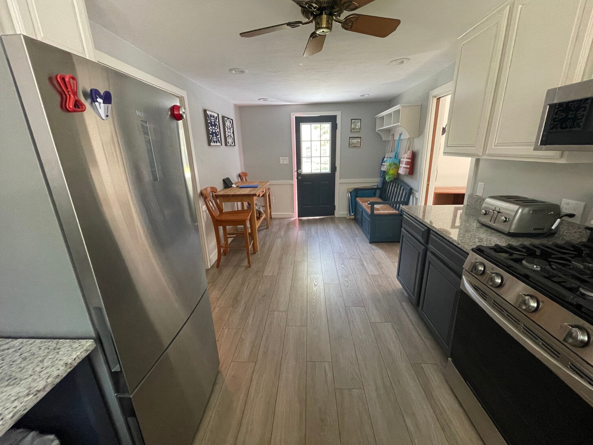 Entryway view of front door from kitchen - 25 Theroux Dr