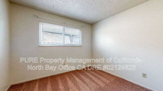 Building Photo - 1321 Berrydale Dr