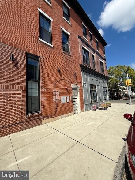 Building Photo - 2000 Cecil B. Moore Ave