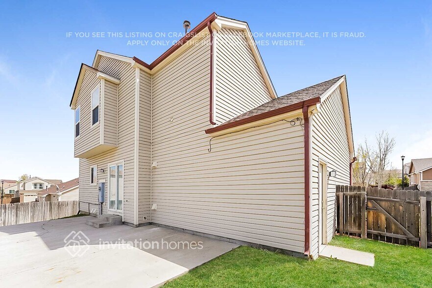 Building Photo - 15645 E 99th Ave