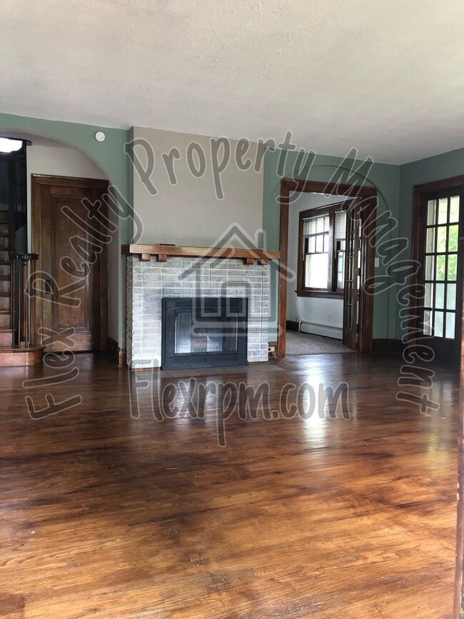 Building Photo - New on The Market....drive by today to tak...