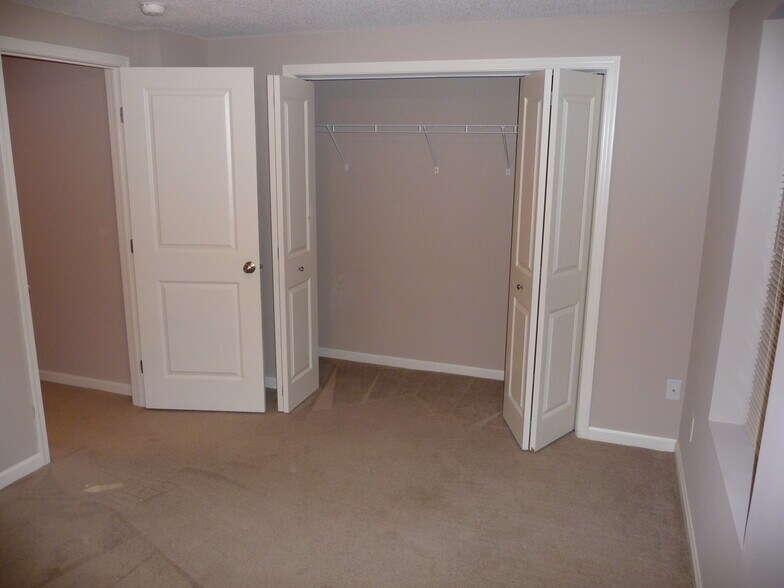 Building Photo - 1230 Stoughton Ave