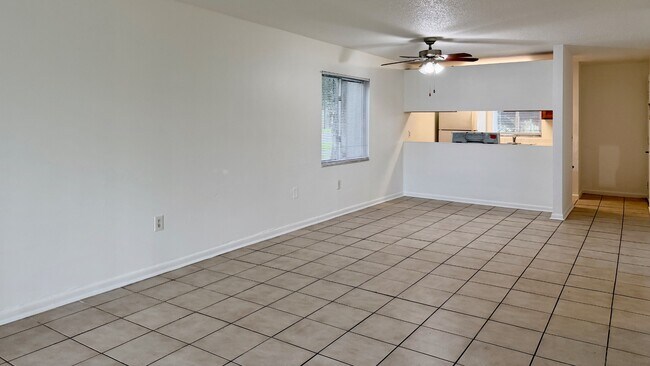 Building Photo - 101-107 Cory Ln