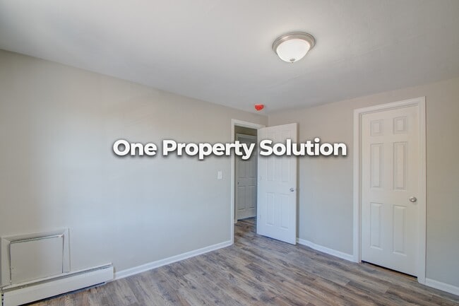 Building Photo - 5284 Broadway