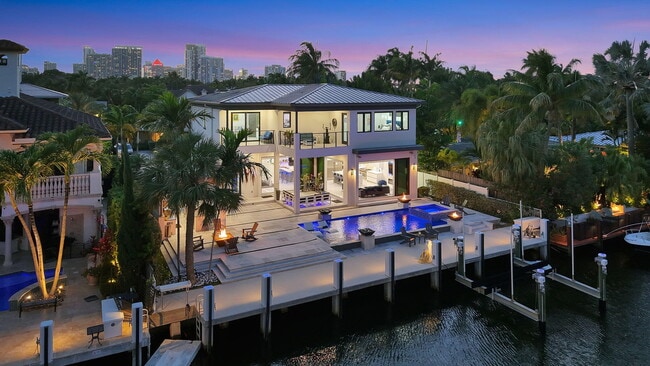 Building Photo - 334 Isle of Capri Dr