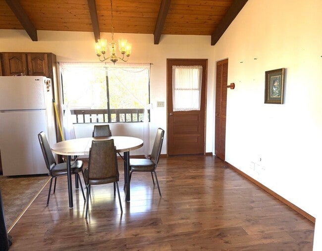 Building Photo - Experience comfort in this charming 3 bed, 2 bath rental home with a wood-burning stove, sunken j...