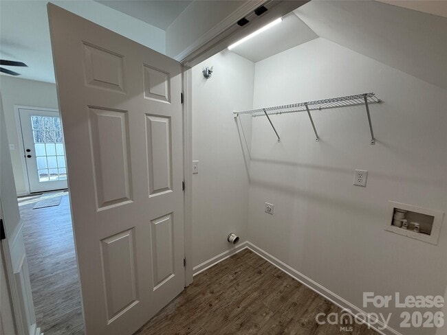 Building Photo - 17632 Delmas Dr