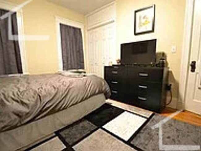 Building Photo - 21 Matchett St