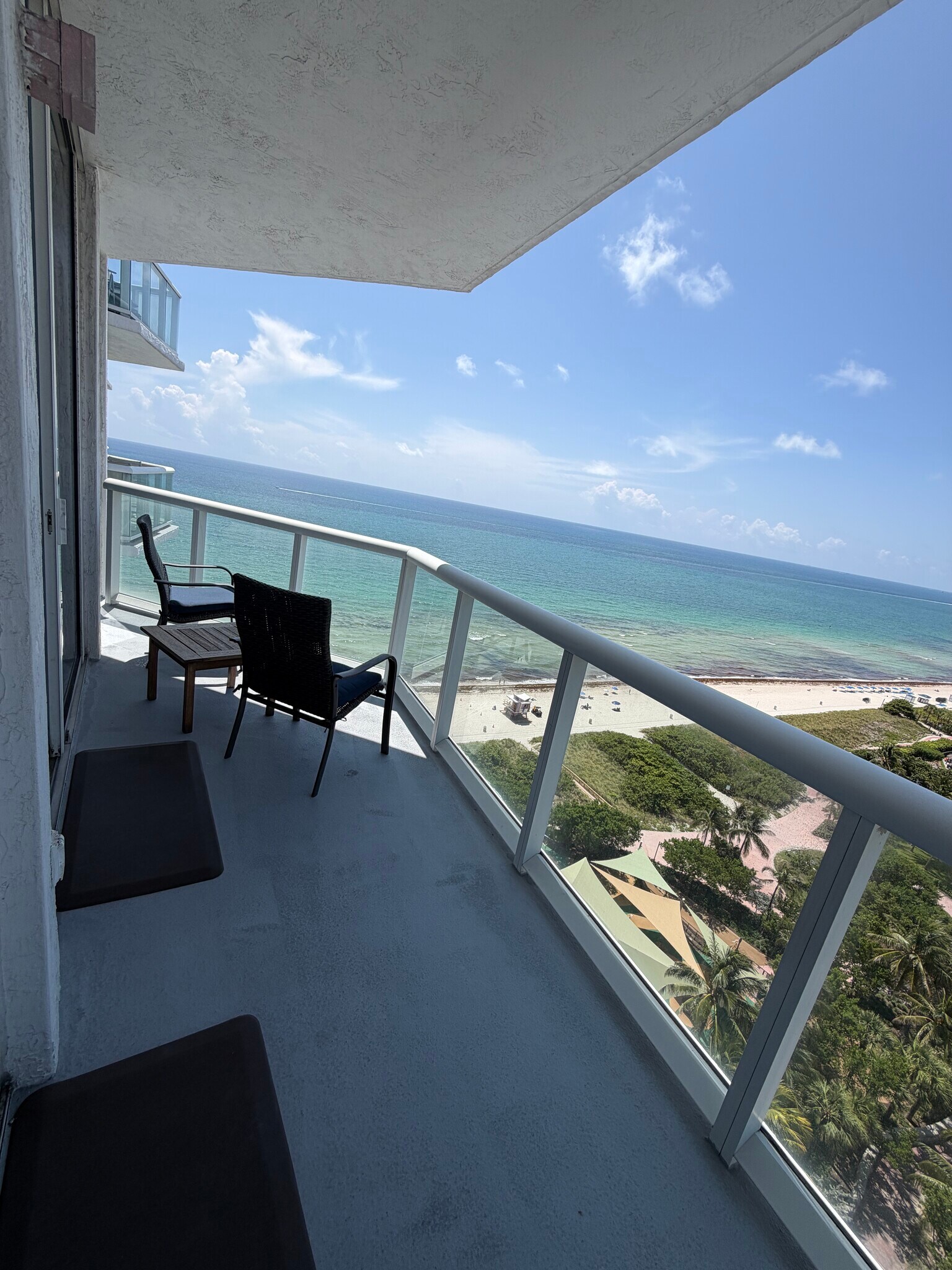 Building Photo - 6515 Collins Ave