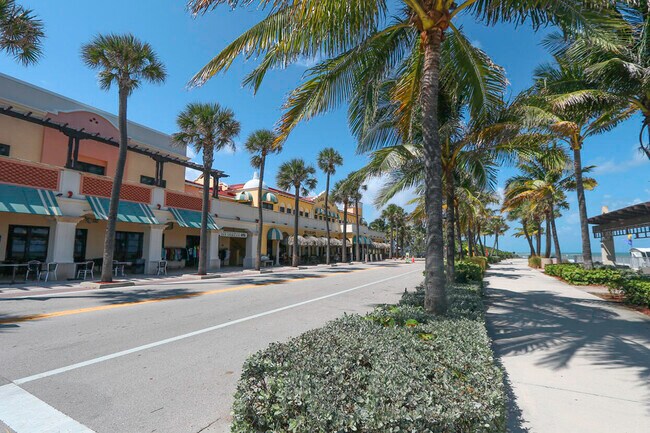 Building Photo - 115 N Palmway
