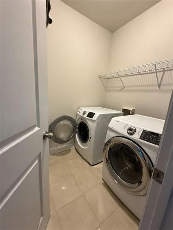 Building Photo - 1750 Dahlia Dr