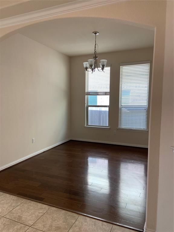 Building Photo - 501 Cardenas Ln