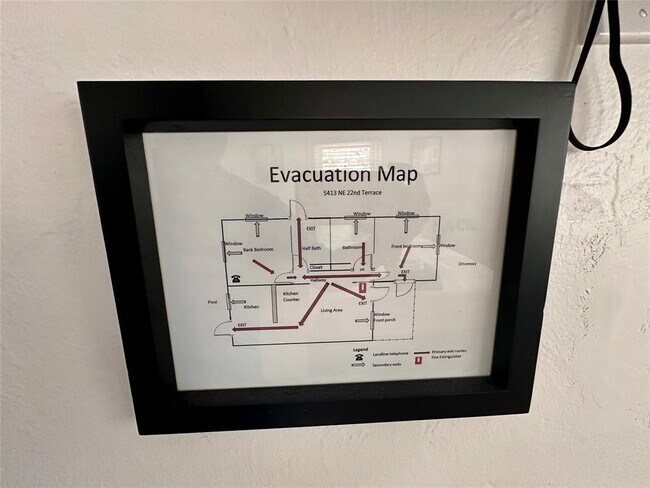 Building Photo - 5411 NE 22nd Terrace