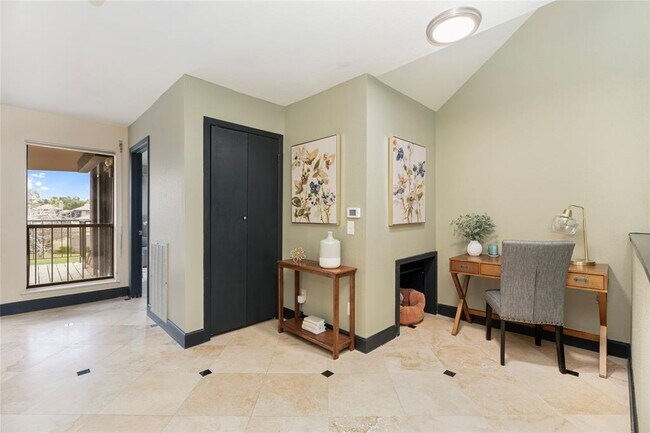 Building Photo - 18138 Bal Harbour Dr