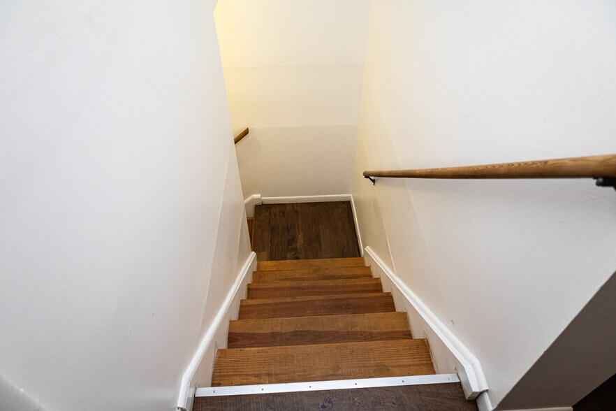 Building Photo - 83 Sadler Ave