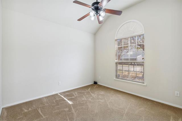 Building Photo - 232 Creekview Dr