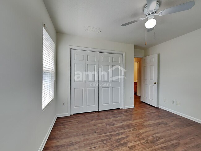 Building Photo - 1120 Birch Hill Dr
