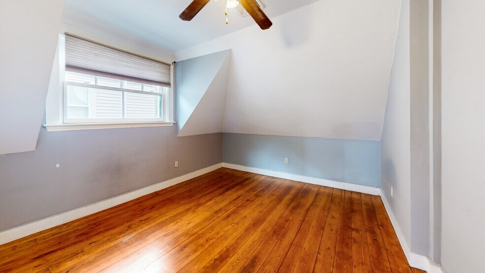 Building Photo - 126 Calumet St