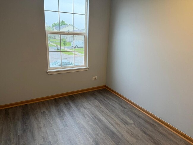 Building Photo - 2208 Rebecca Cir