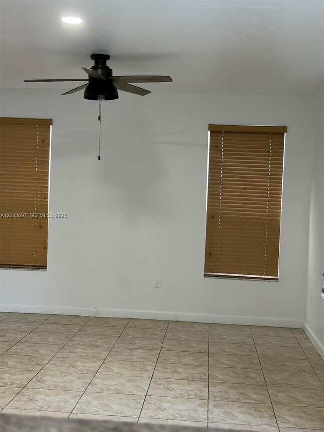 Building Photo - 9283 SW 172nd Ave
