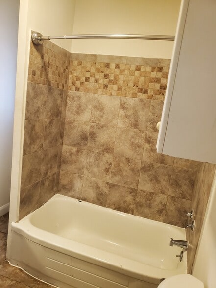 Building Photo - 5513 Edna Ave