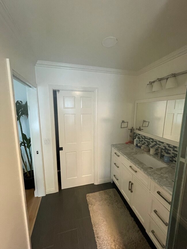 Building Photo - 1204 Hygeia Ave