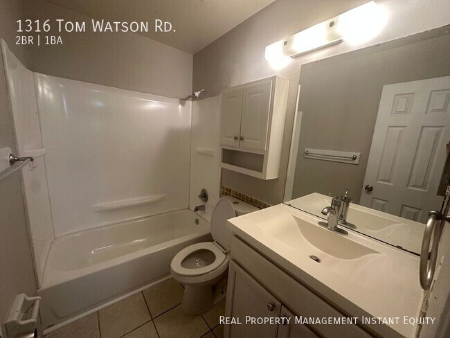 Building Photo - 1316 Tom Watson Rd
