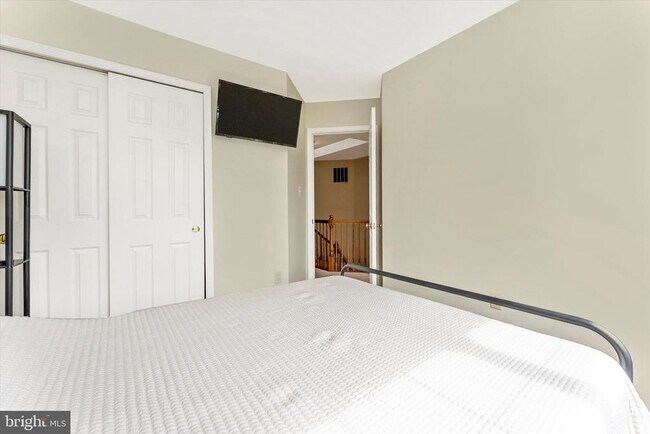 Building Photo - 7115 Oberlin Cir