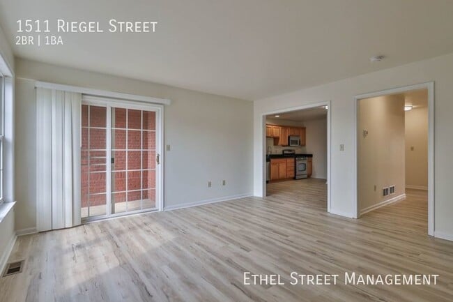Building Photo - 1511 Riegel St