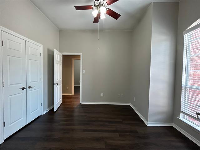 Building Photo - 4215 Glen Garden Dr