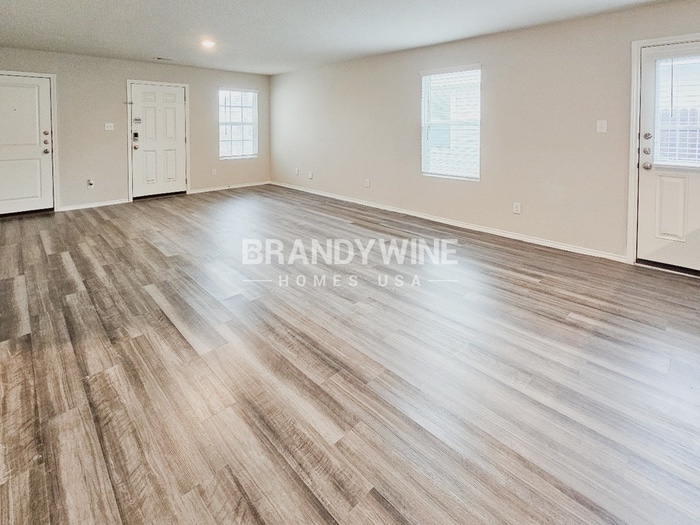 Building Photo - 7014 Winding Shelf