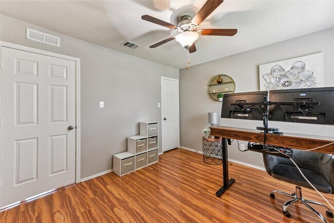 Building Photo - 538 Travertine Trail