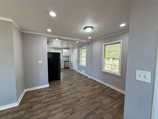 Building Photo - 109 Scarlett Dr