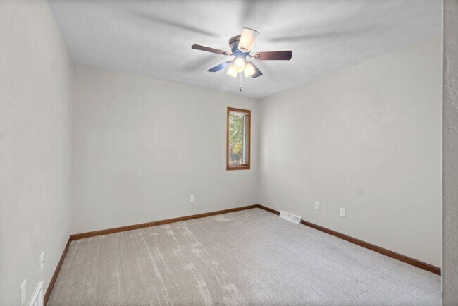 Building Photo - 1506/1508 Jessica St