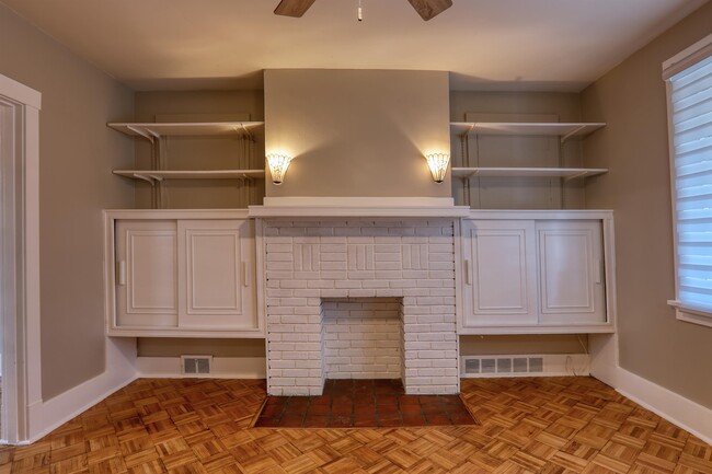 Building Photo - 211 Lenox Ave