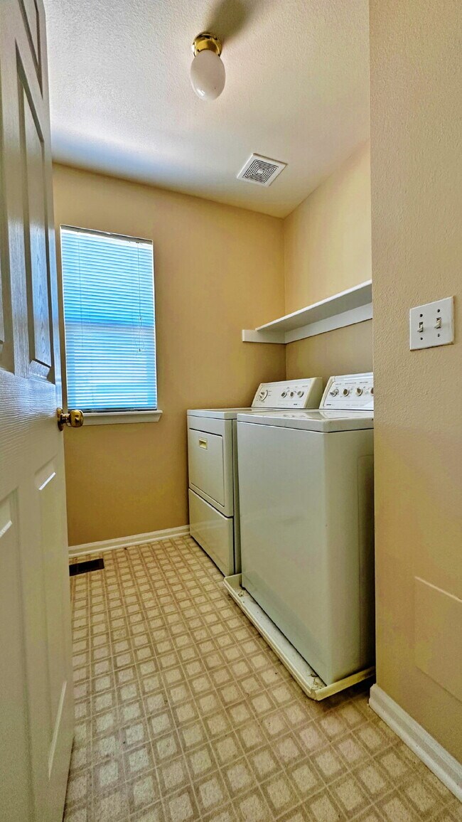 Building Photo - Welcome to The Mesa. 4 Bed. 3 Bath. Main Floor Bed. + Loft. 2 Car Attached Garage. Corner Lot. Ac...