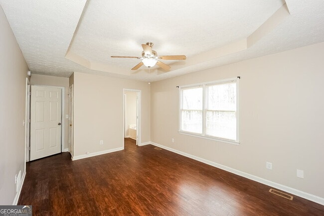 Building Photo - 165 Willow Shoals Dr