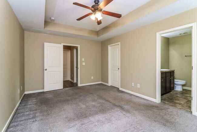 Building Photo - 132 Brightondale Blvd