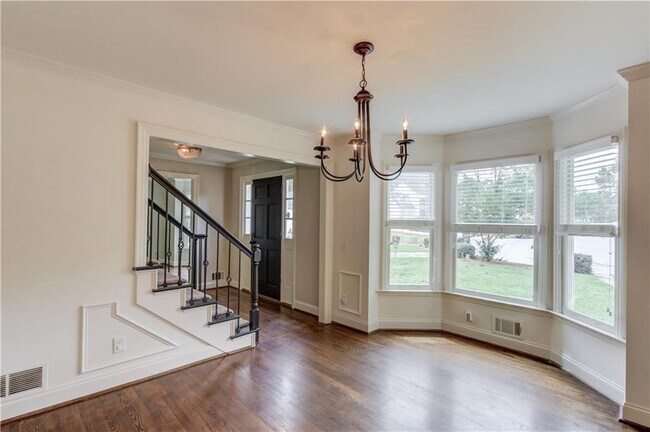 Building Photo - 153 Lantern Ridge Ct