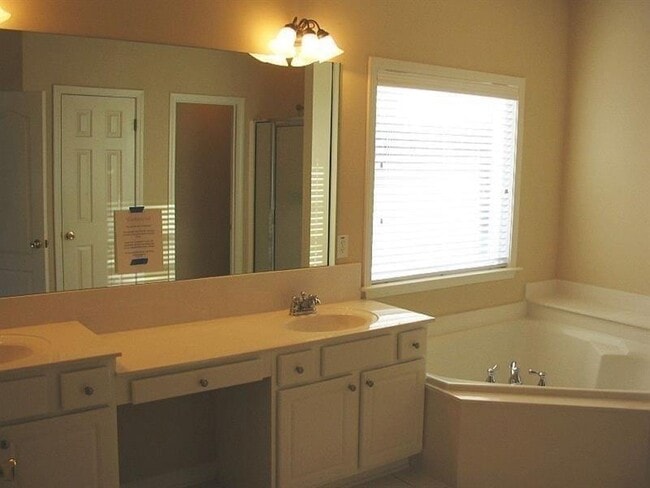 Building Photo - 3345 Trail Creek Ct