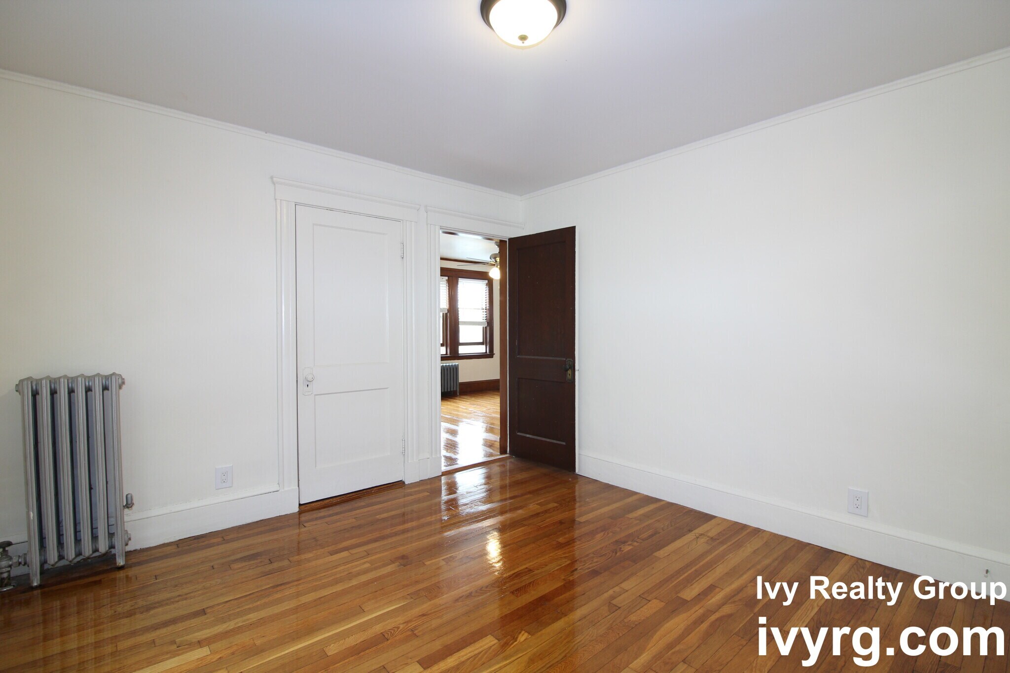 Building Photo - 24-26 Edgecliff Rd