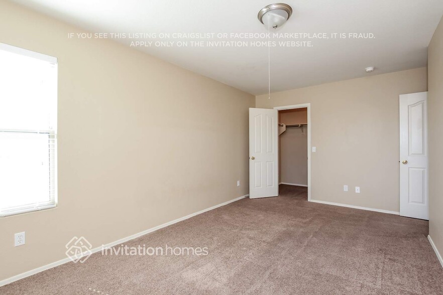 Building Photo - 11530 W Wethersfield Rd