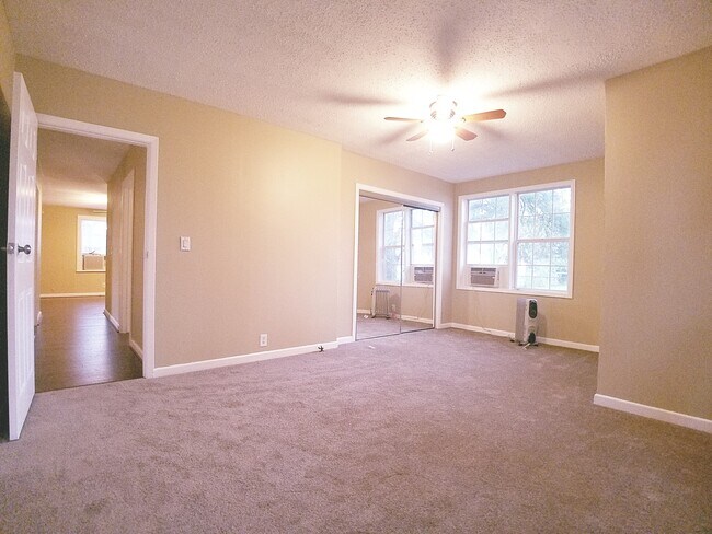 Building Photo - 203 Beatrice St