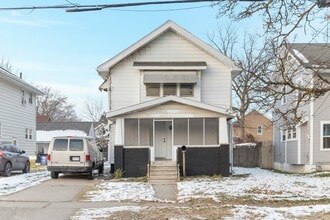 Building Photo - 1728 Berkshire Pl