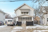 Building Photo - 1728 Berkshire Pl