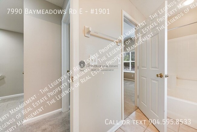 Building Photo - 7990 Baymeadows Rd E