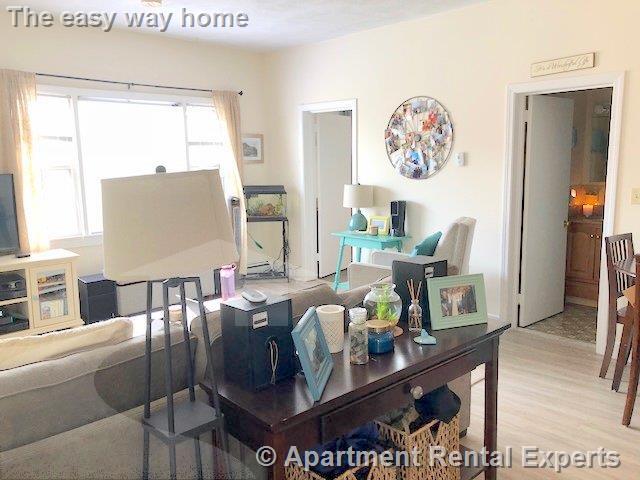 Building Photo - 714 Broadway