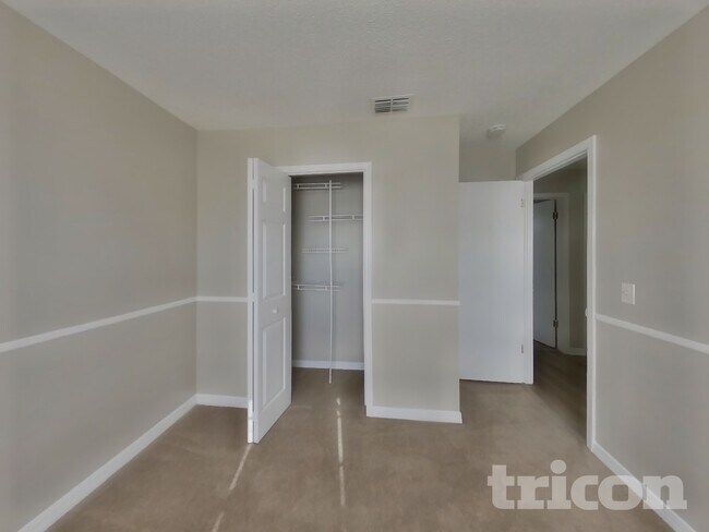 Building Photo - 2388 Kirkwall St